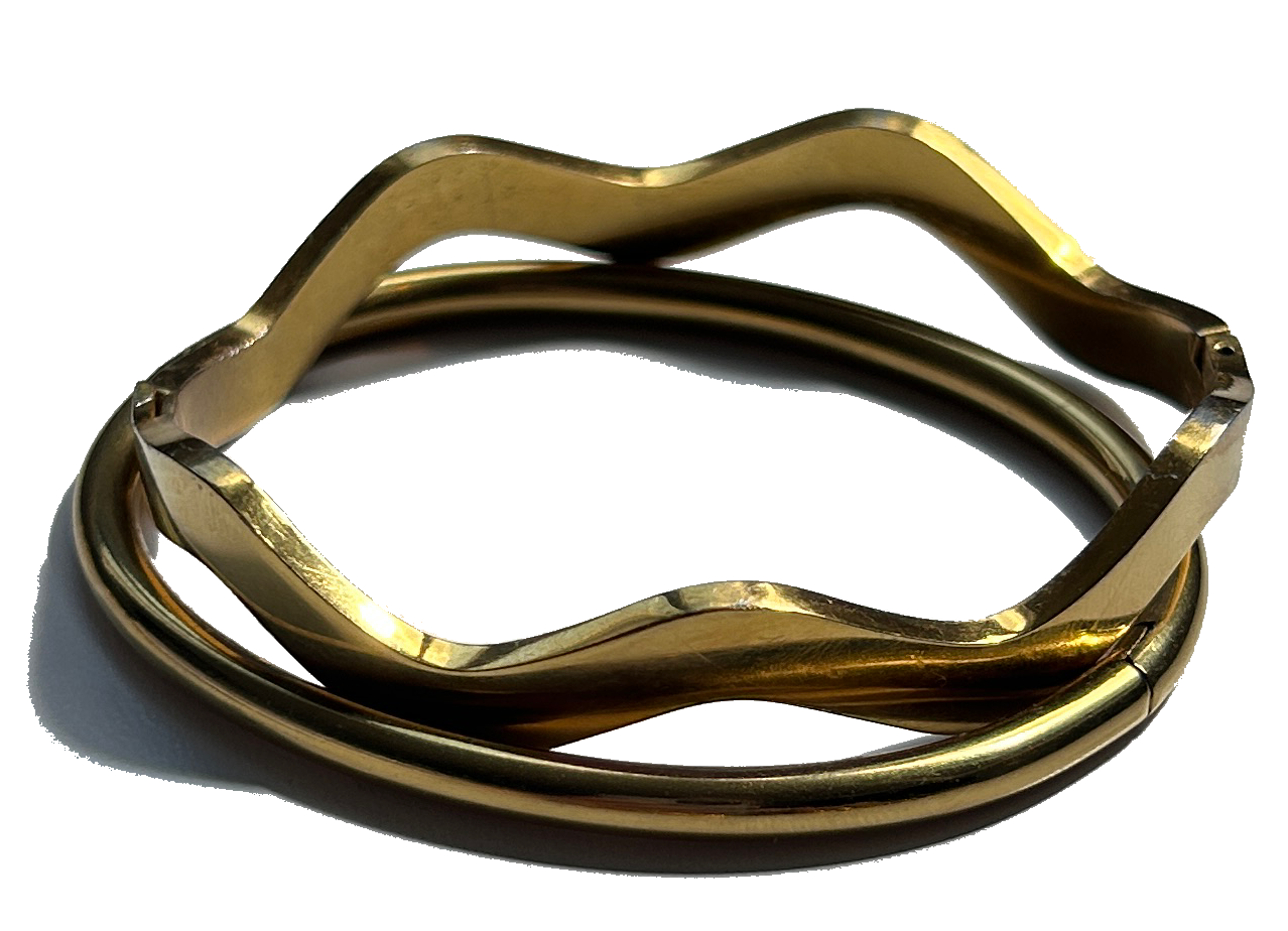 bangles left